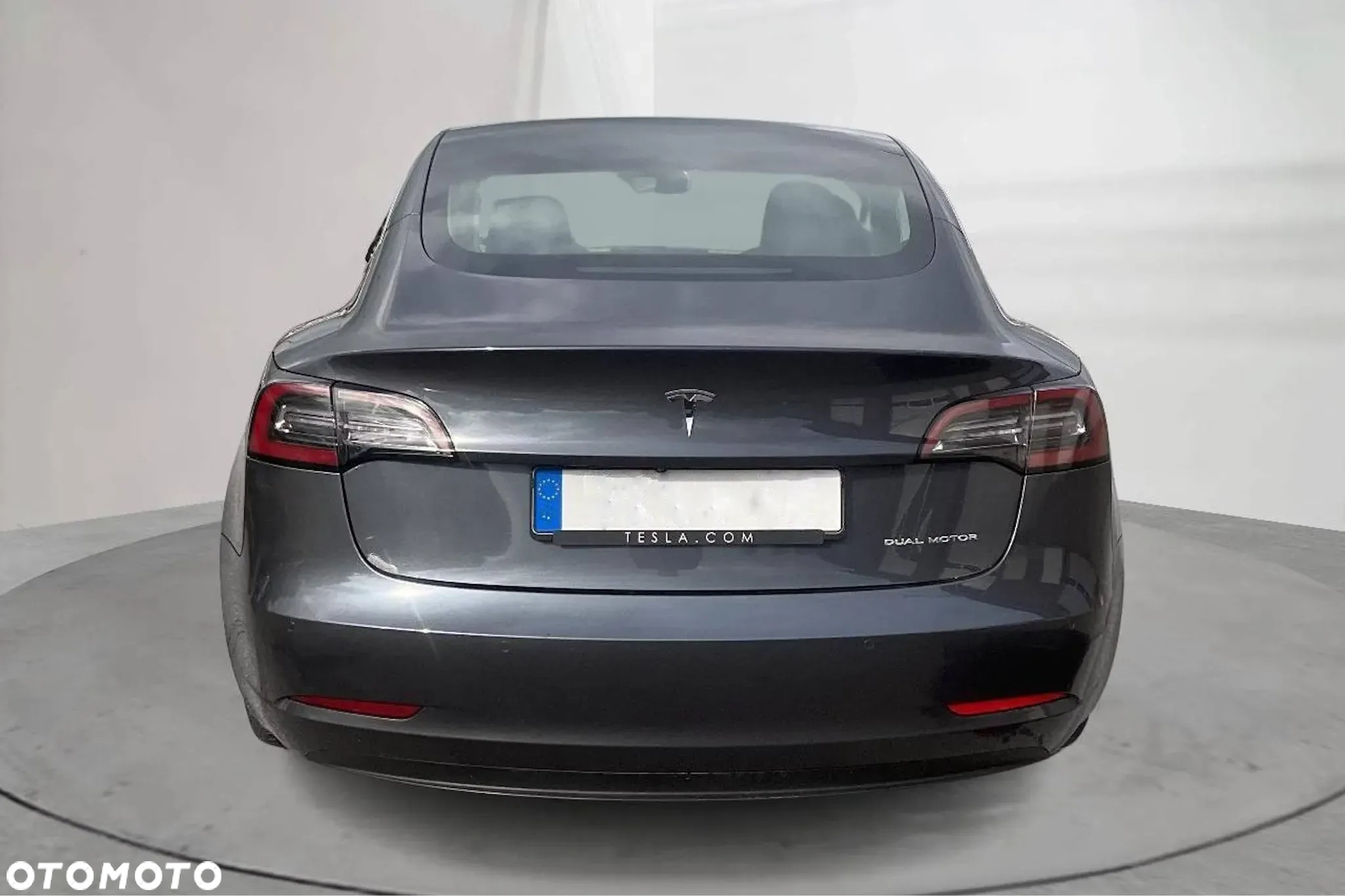 Tesla Model 3 Long range - widok 4