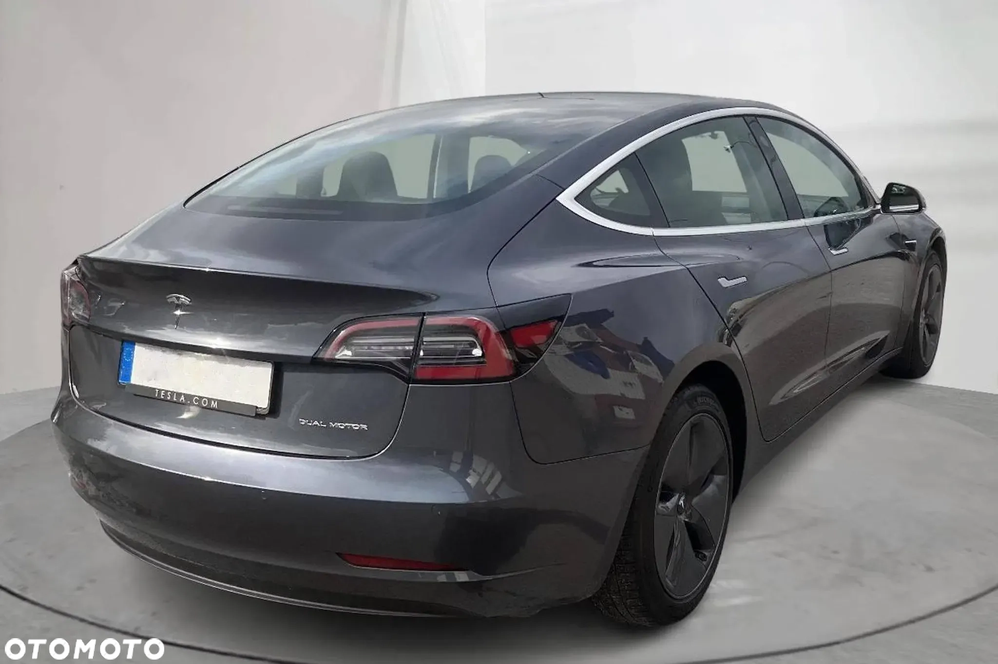 Tesla Model 3 Long range - widok 5