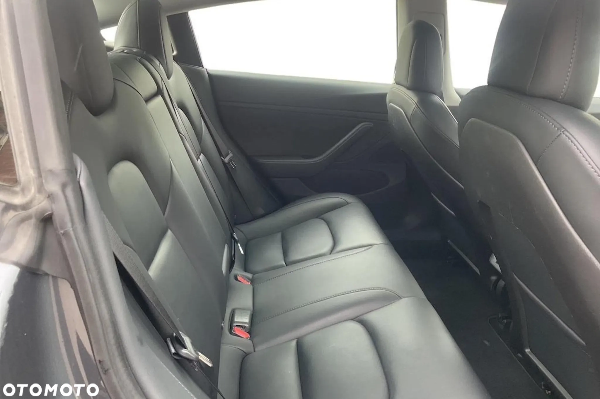 Tesla Model 3 Long range - widok 8