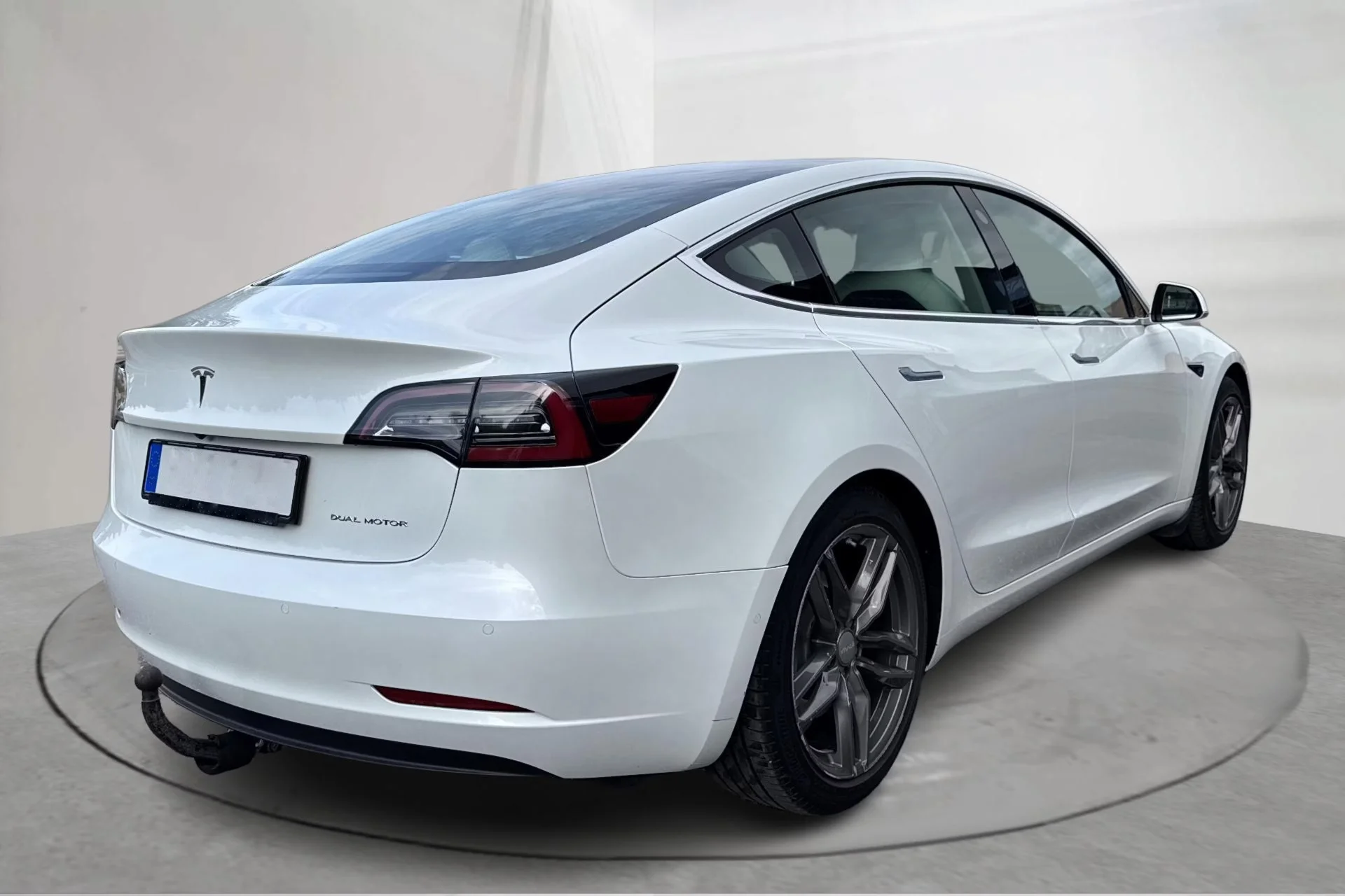 Tesla Model 3 Long range