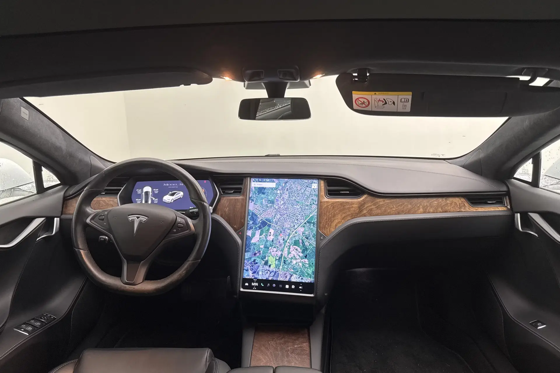 Tesla Model S Long Range Plus - widok 5