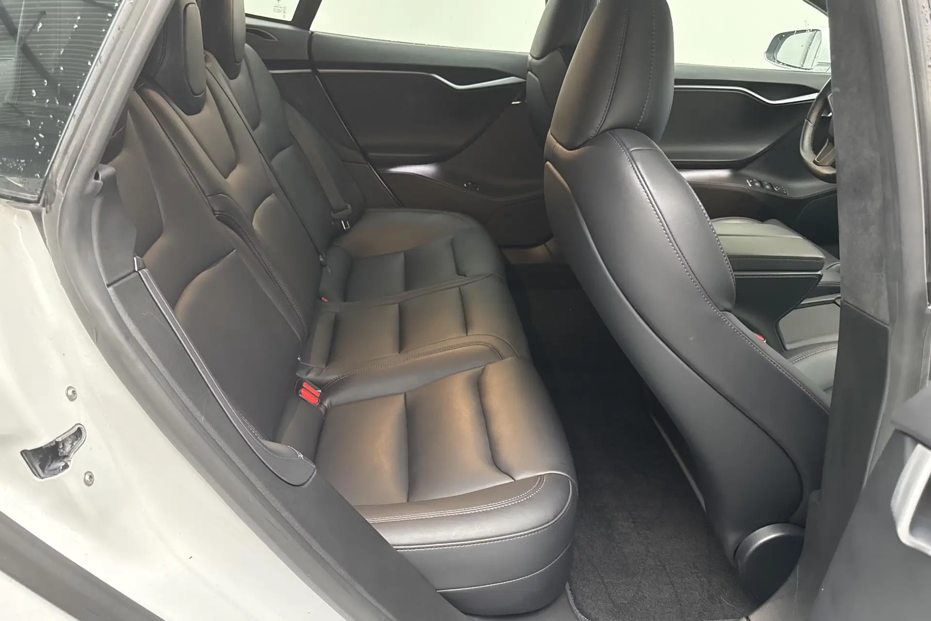 Tesla Model S Long Range Plus - widok 7