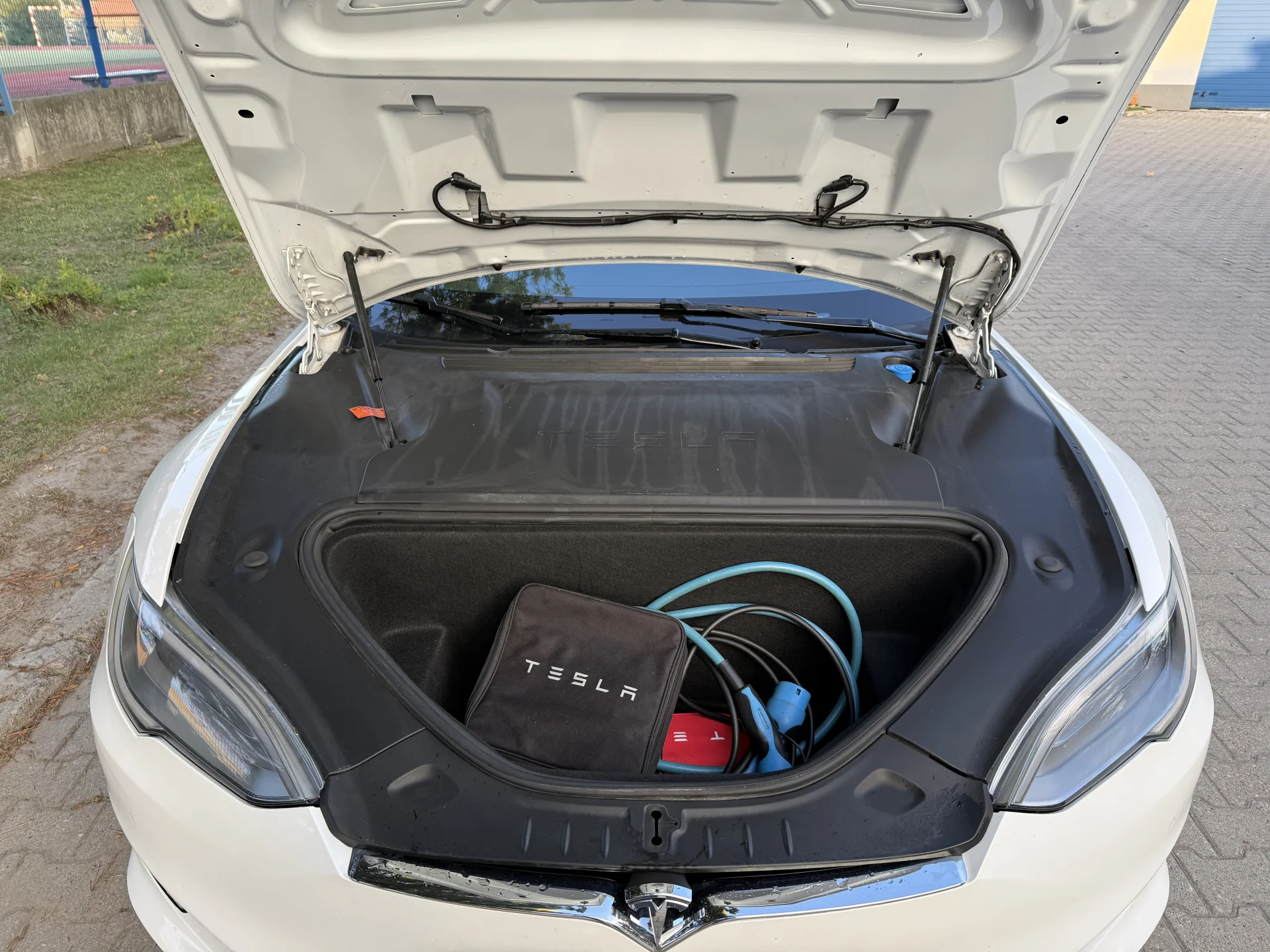 Tesla Model S Long range - widok 15