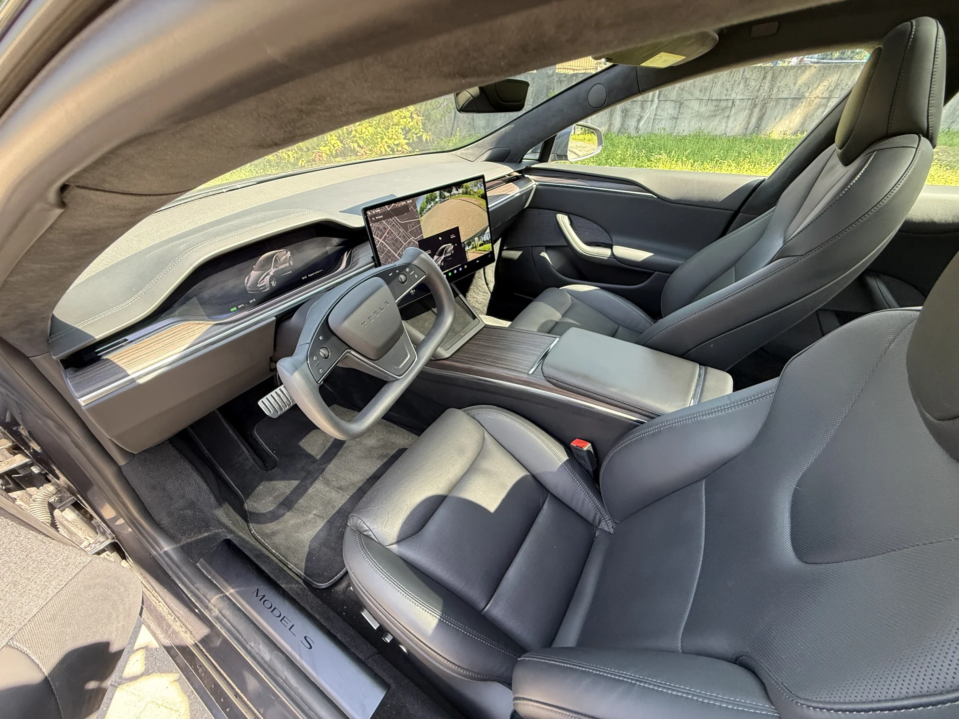 Tesla Model S Long range - widok 8