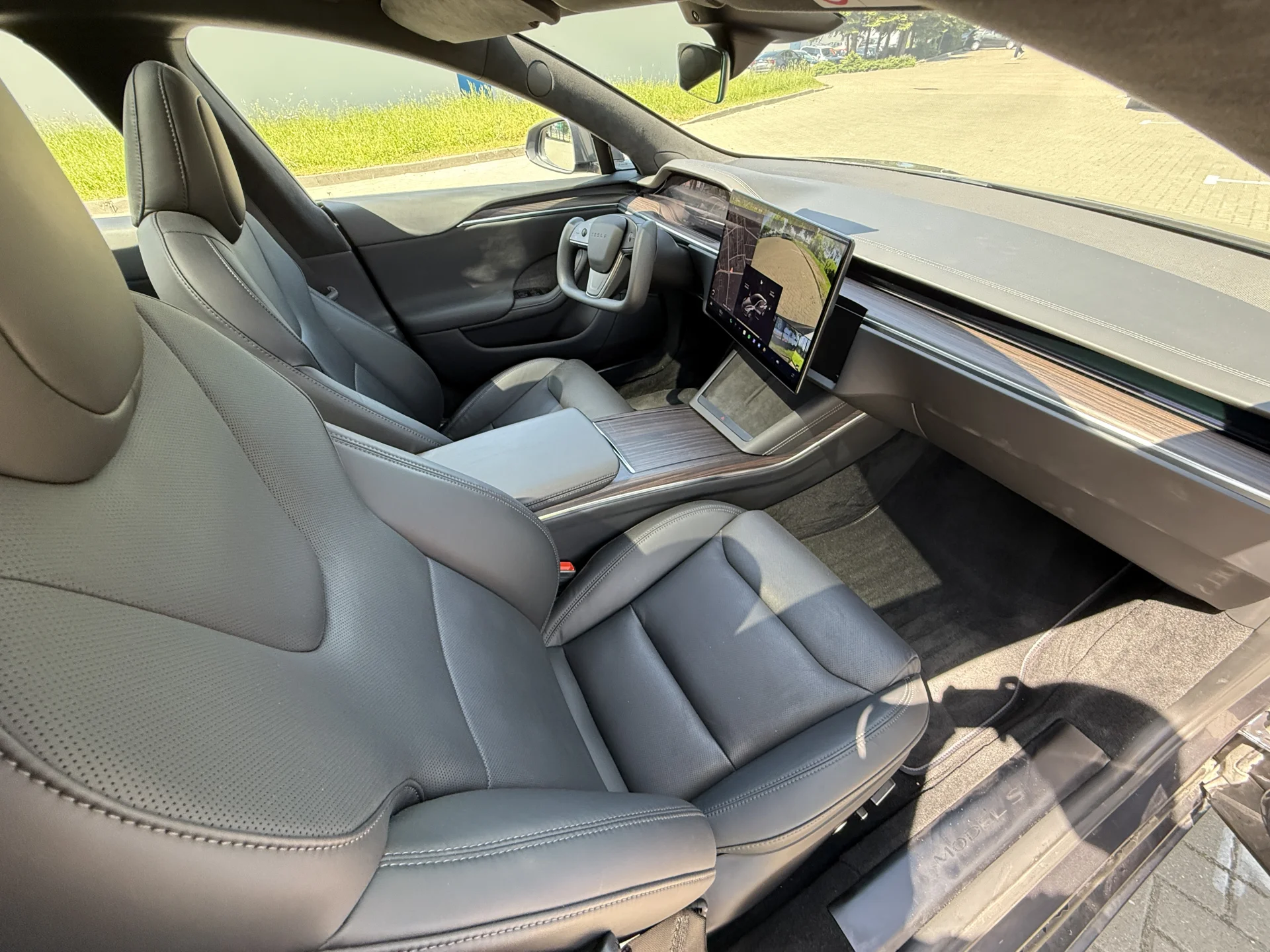 Tesla Model S Long range - widok 9