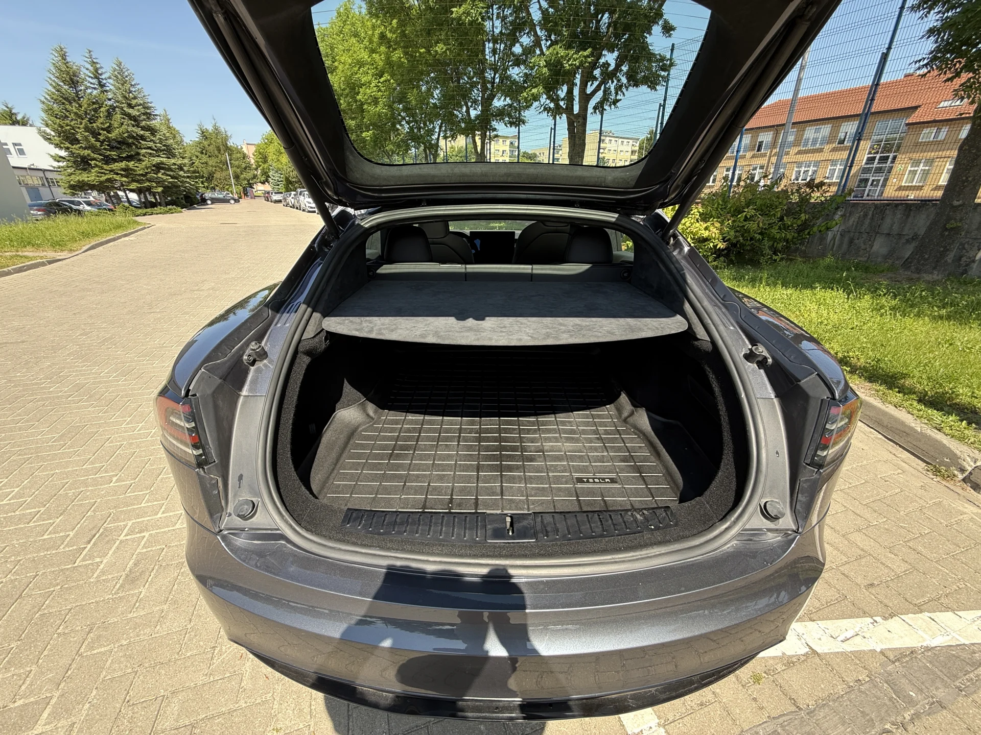 Tesla Model S Long range - widok 12