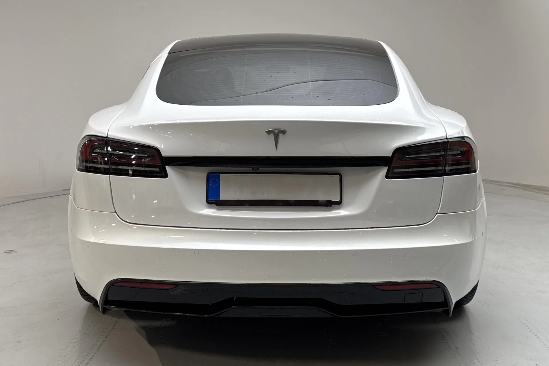 Tesla Model S Long range - widok 5