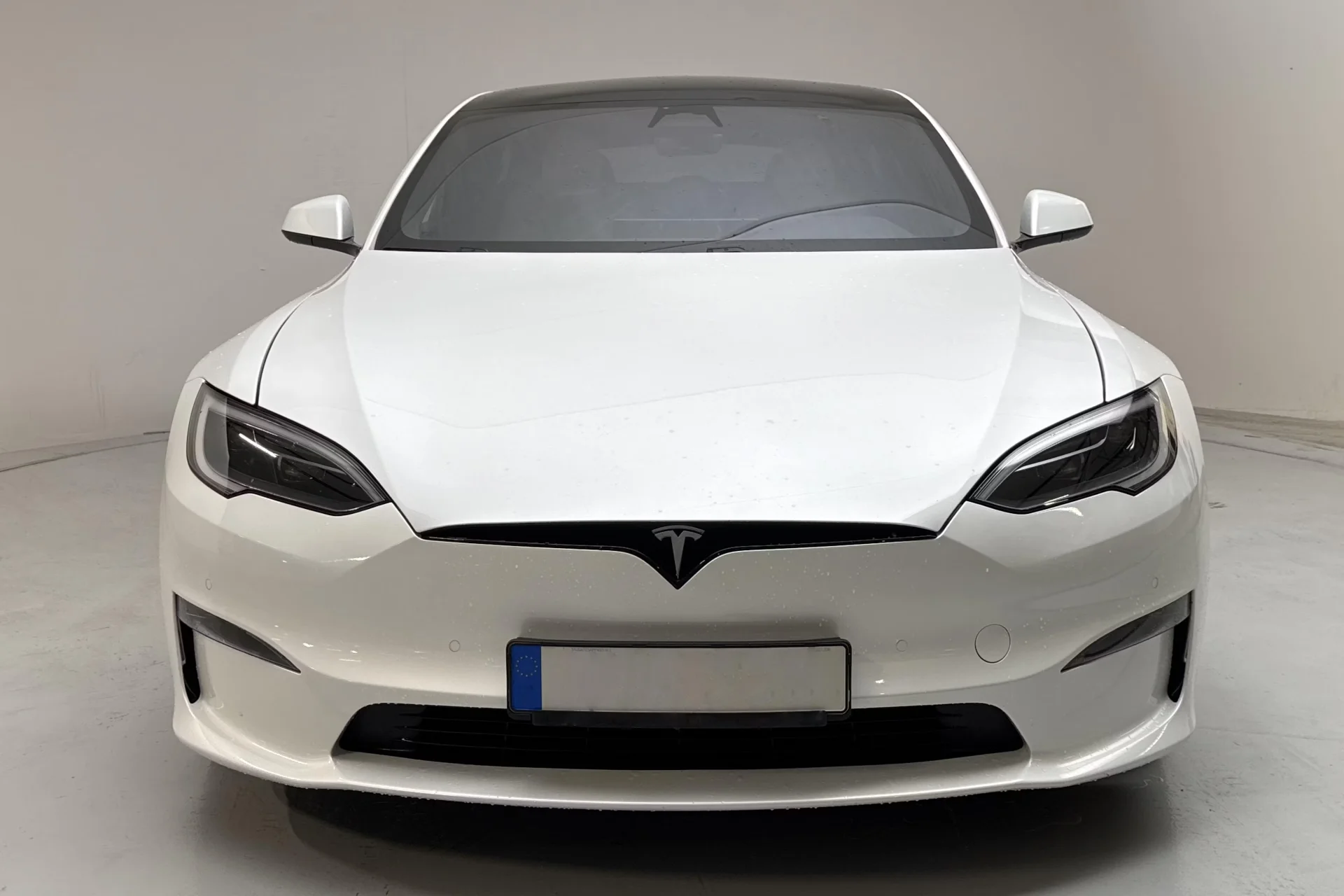 Tesla Model S Long range - widok 2
