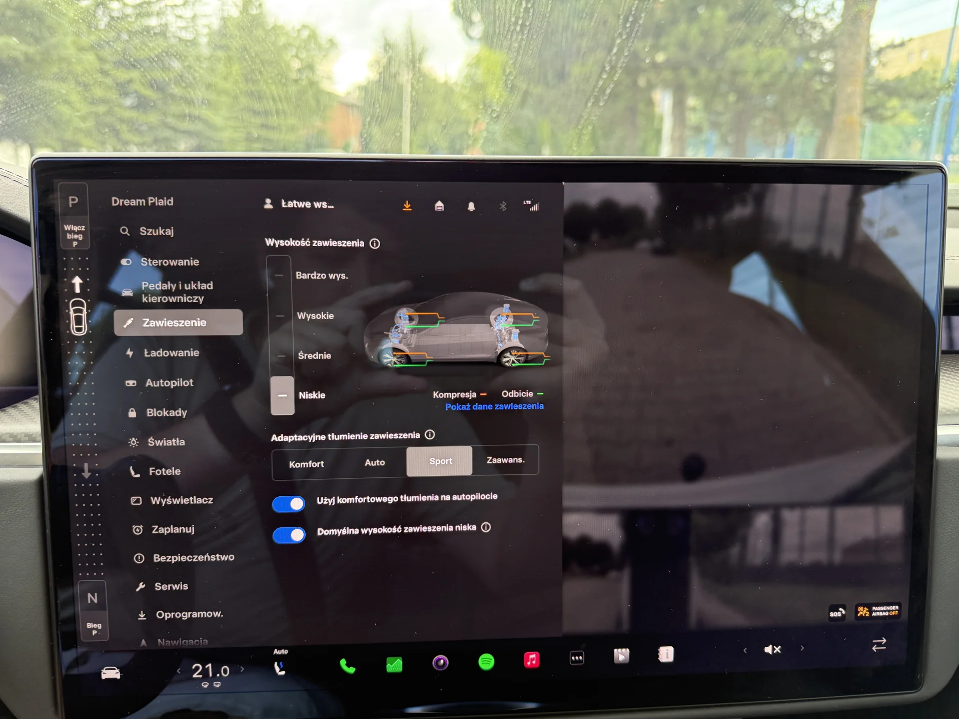 Tesla Model S Plaid - widok 22