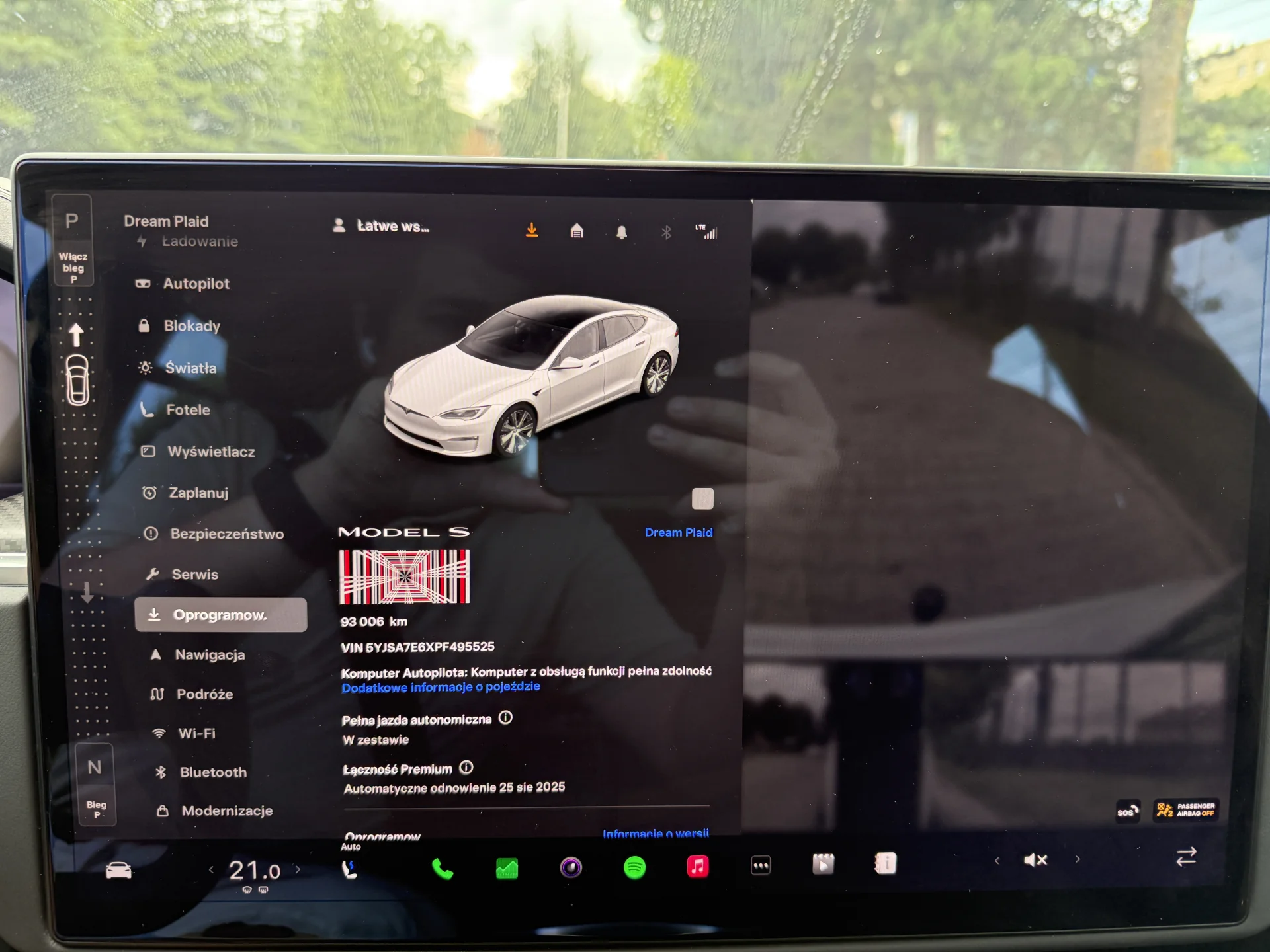 Tesla Model S Plaid - widok 23