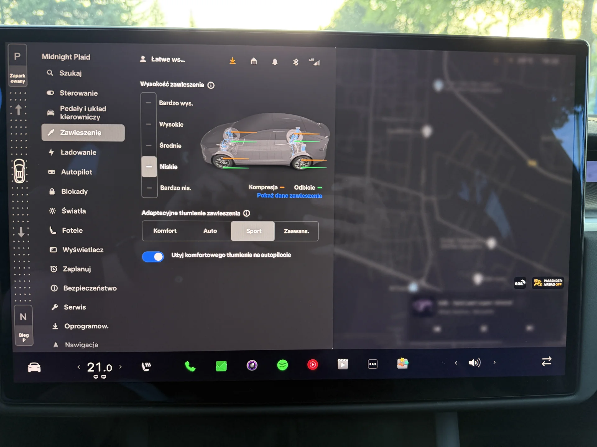 Tesla Model X Plaid - widok 24