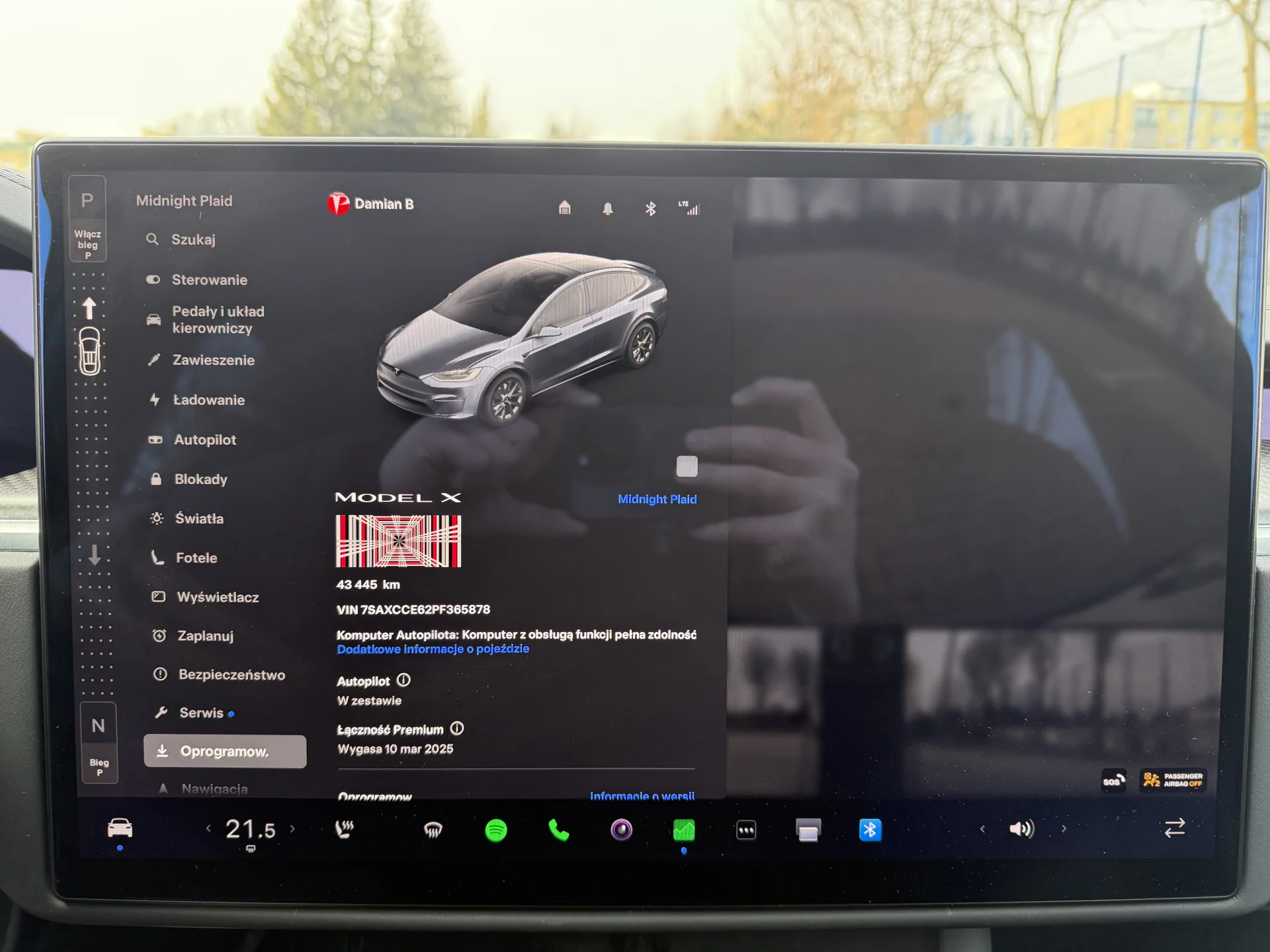 Tesla Model X Plaid - widok 18
