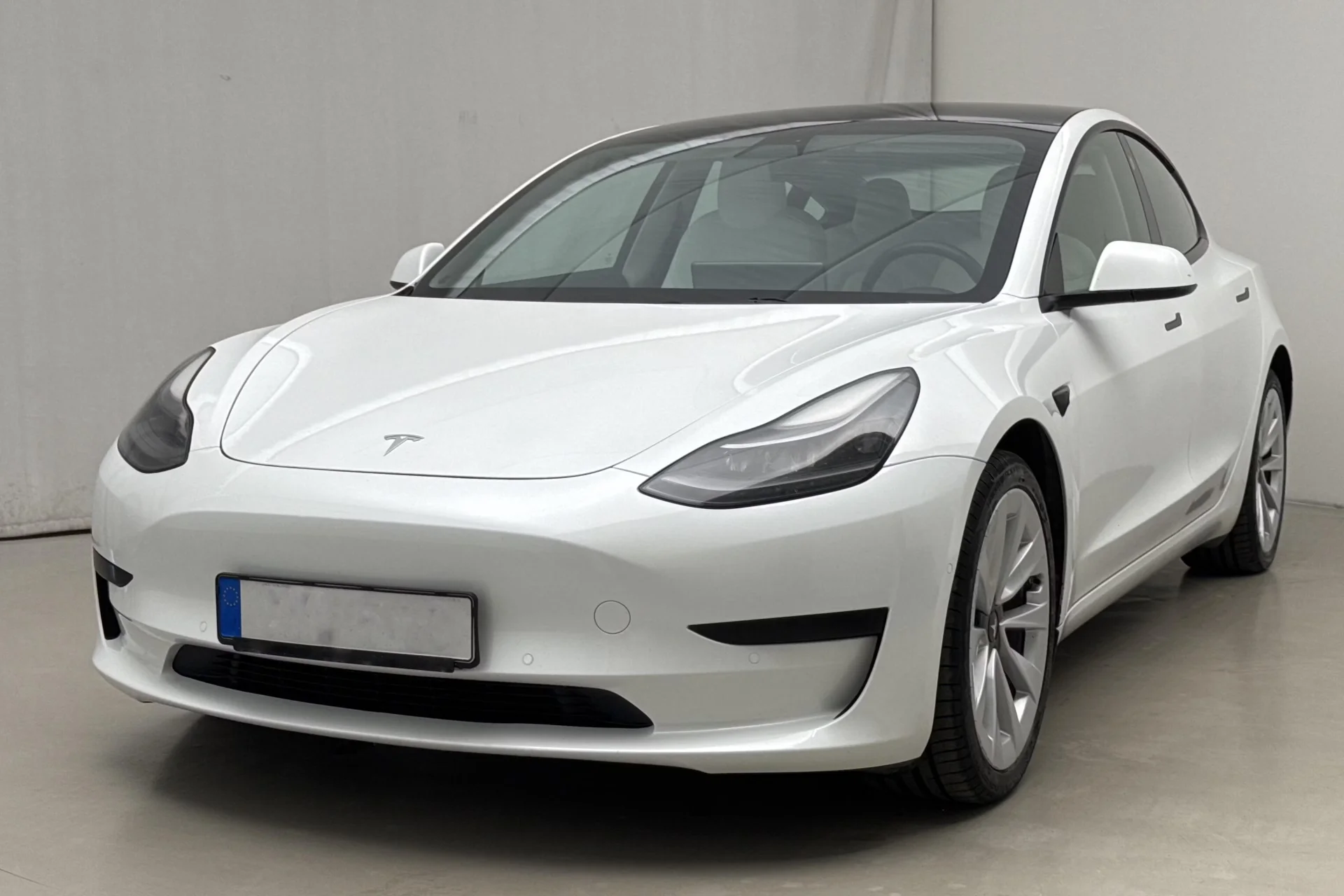 Tesla Model 3 Standard Range Plus