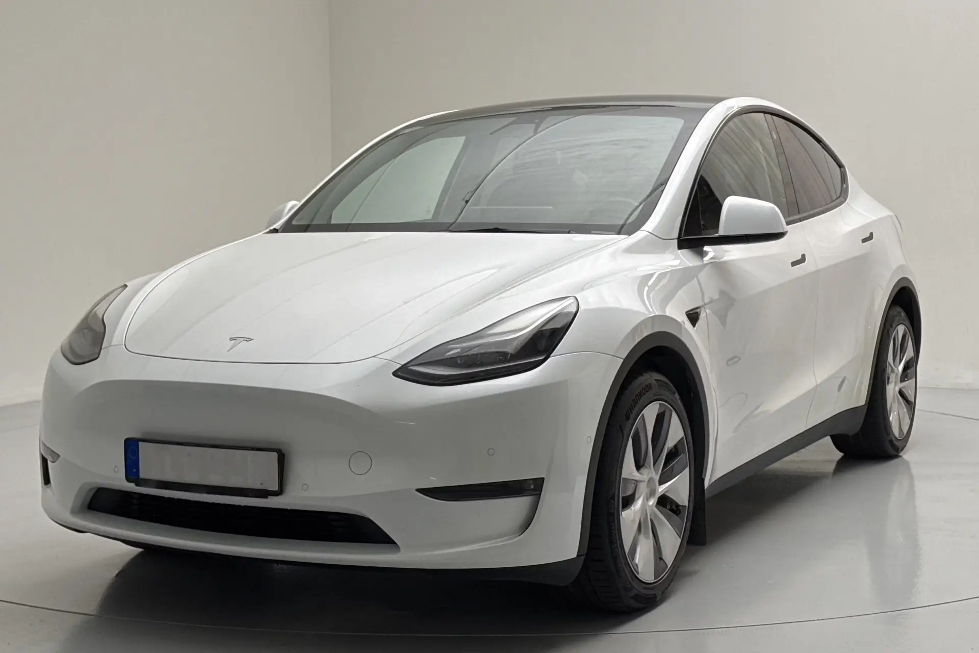 Tesla Model Y Long Range
