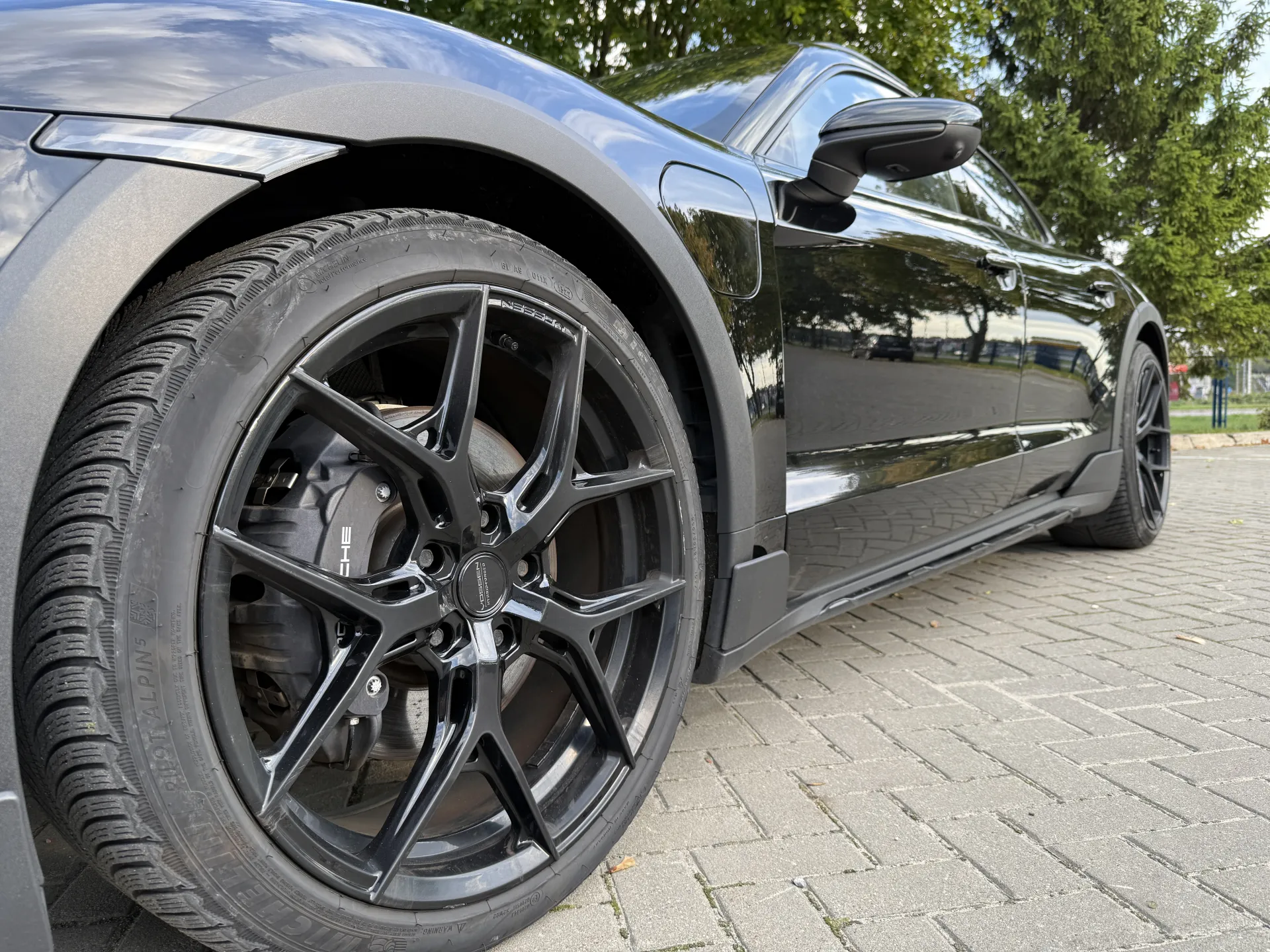 Porsche Taycan 4 Cross Turismo - widok 6