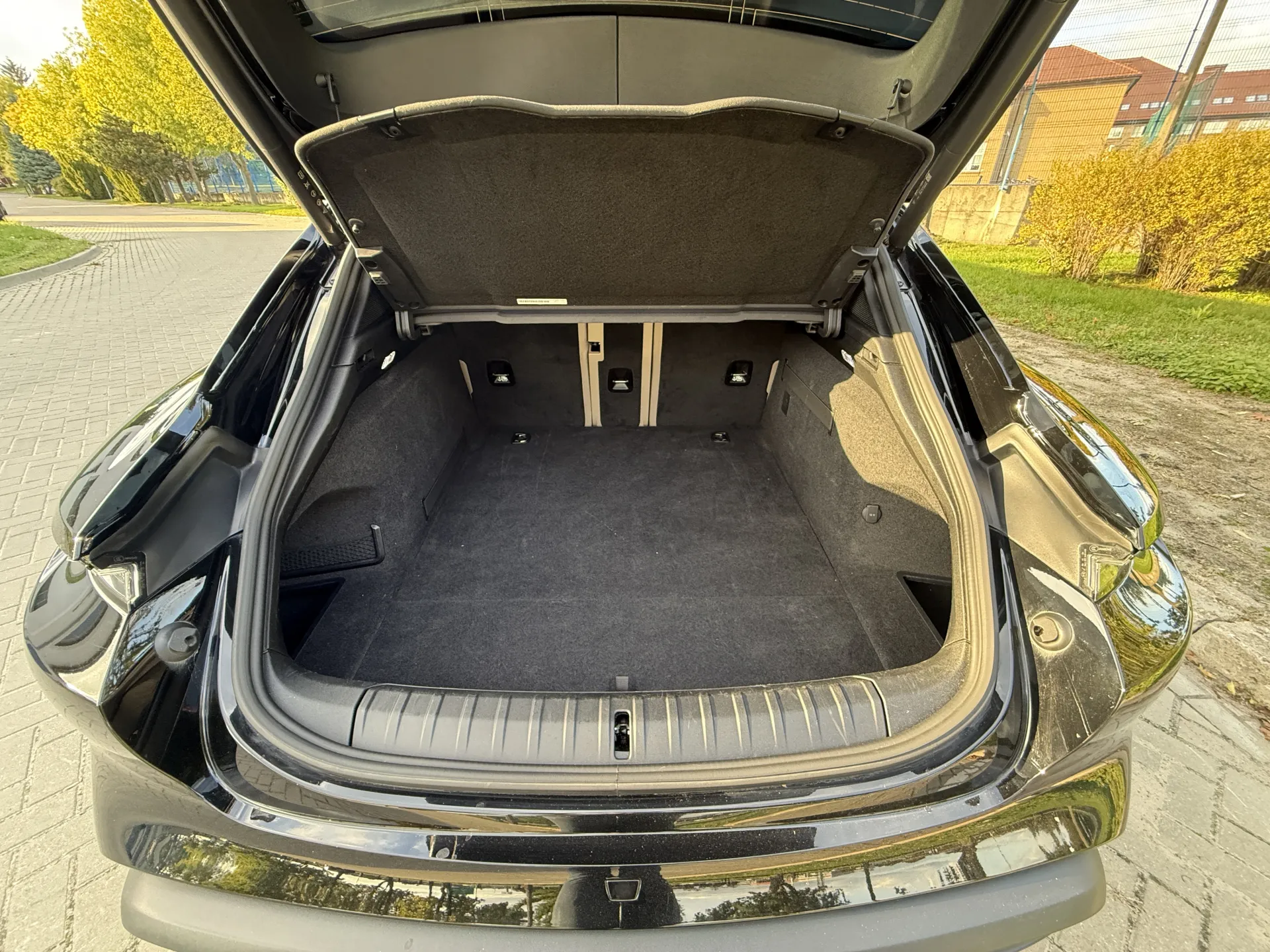 Porsche Taycan 4 Cross Turismo - widok 18