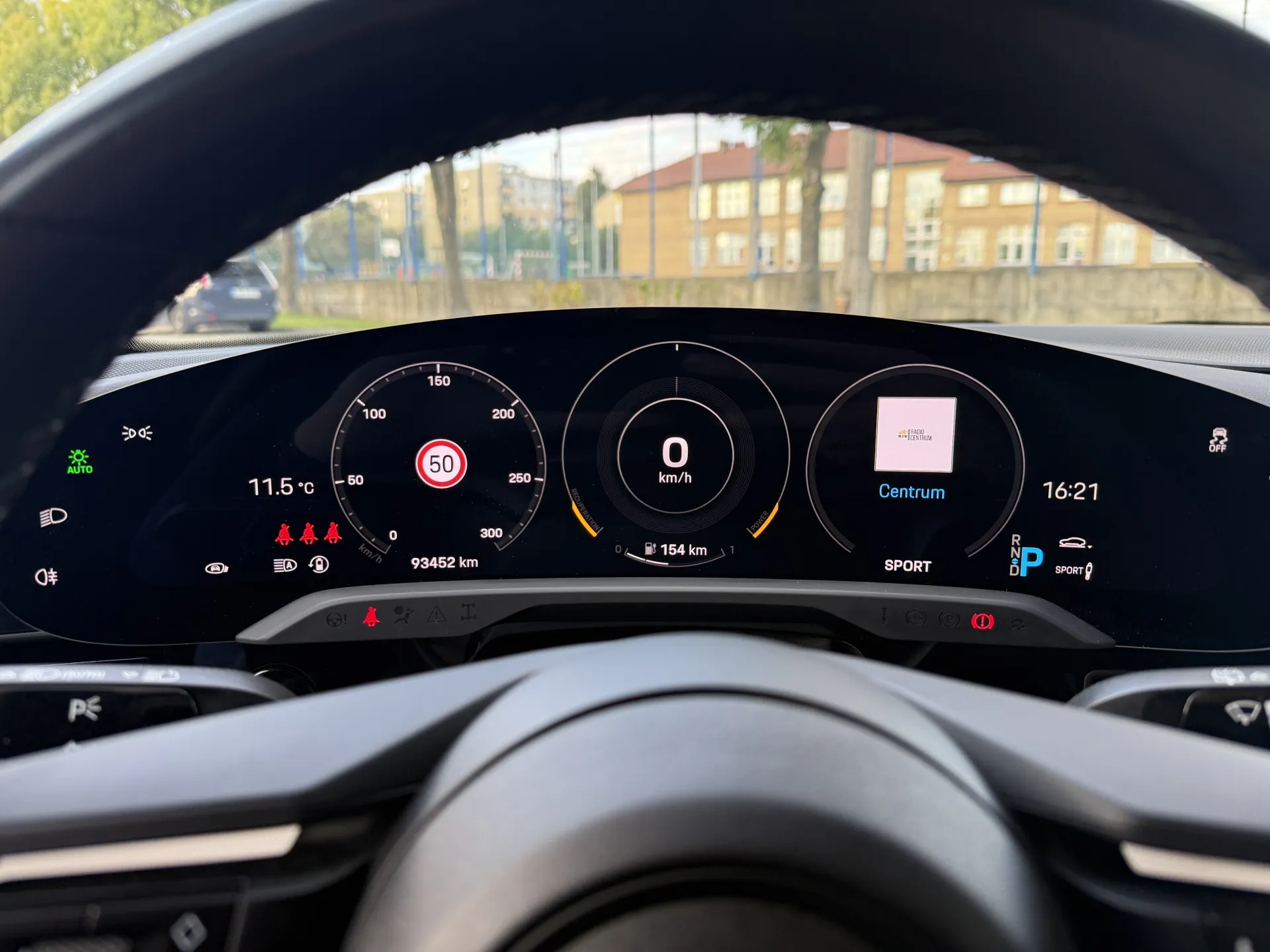 Porsche Taycan 4 Cross Turismo - widok 31