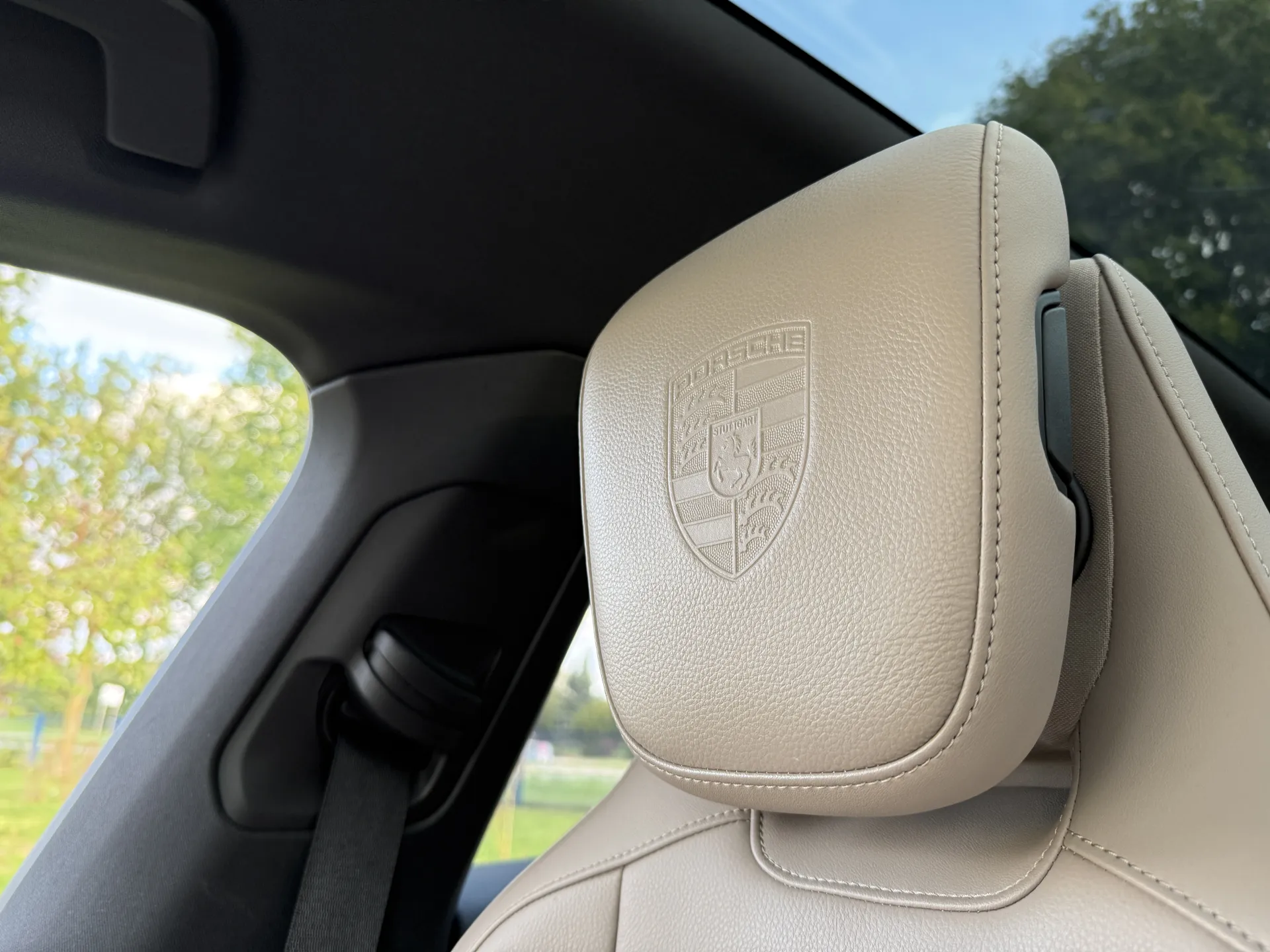 Porsche Taycan 4 Cross Turismo - widok 43