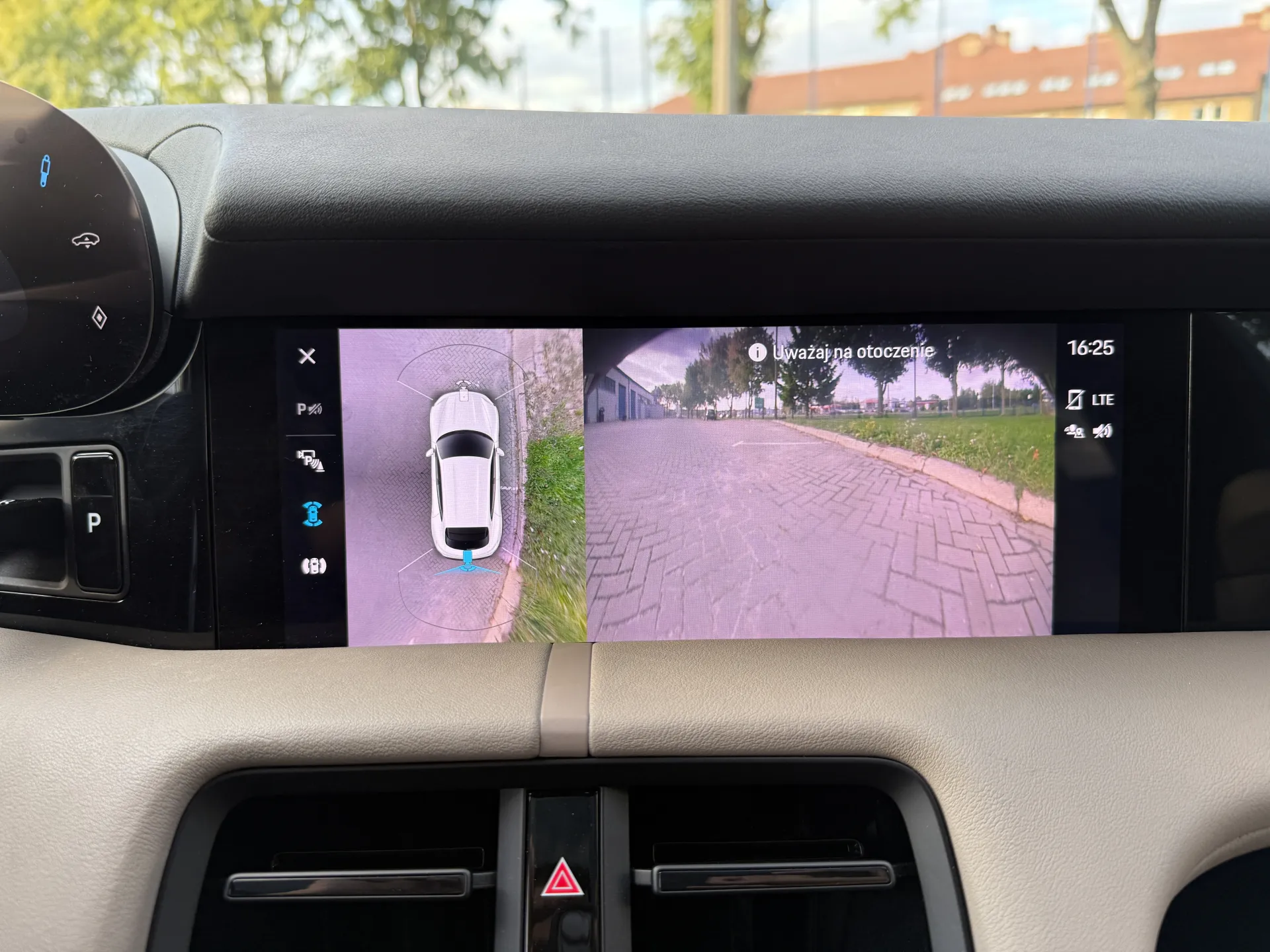 Porsche Taycan 4 Cross Turismo - widok 41