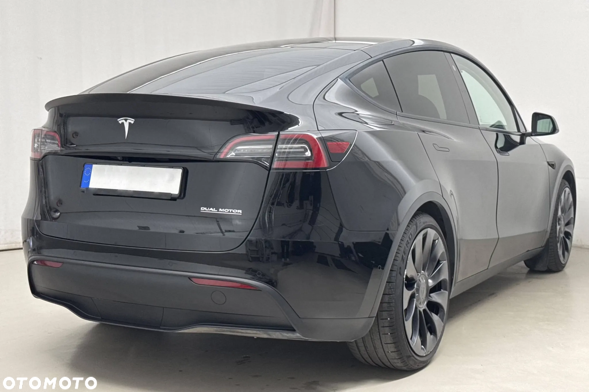 Tesla Model Y Performance - widok 4